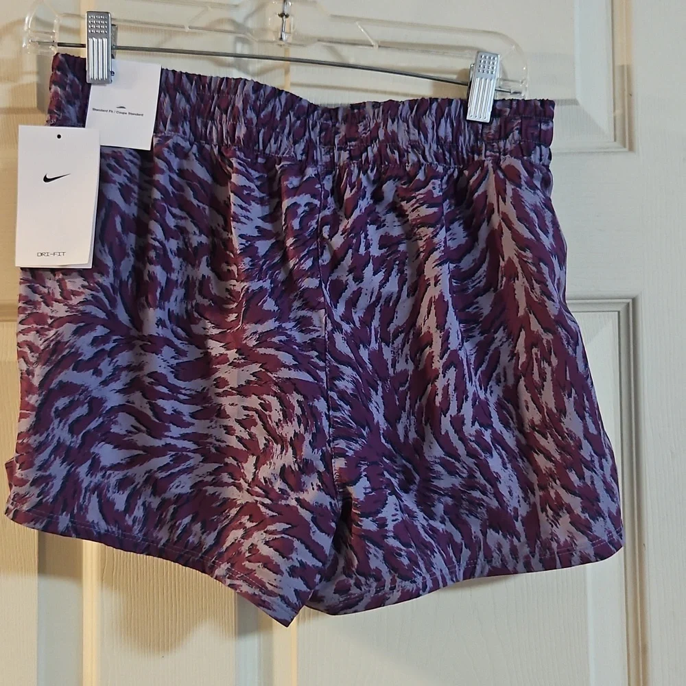 Nike Girls’ One Woven High Rise Printed Shorts: PURPLE: NEW WITH TAGS: SIZE XL